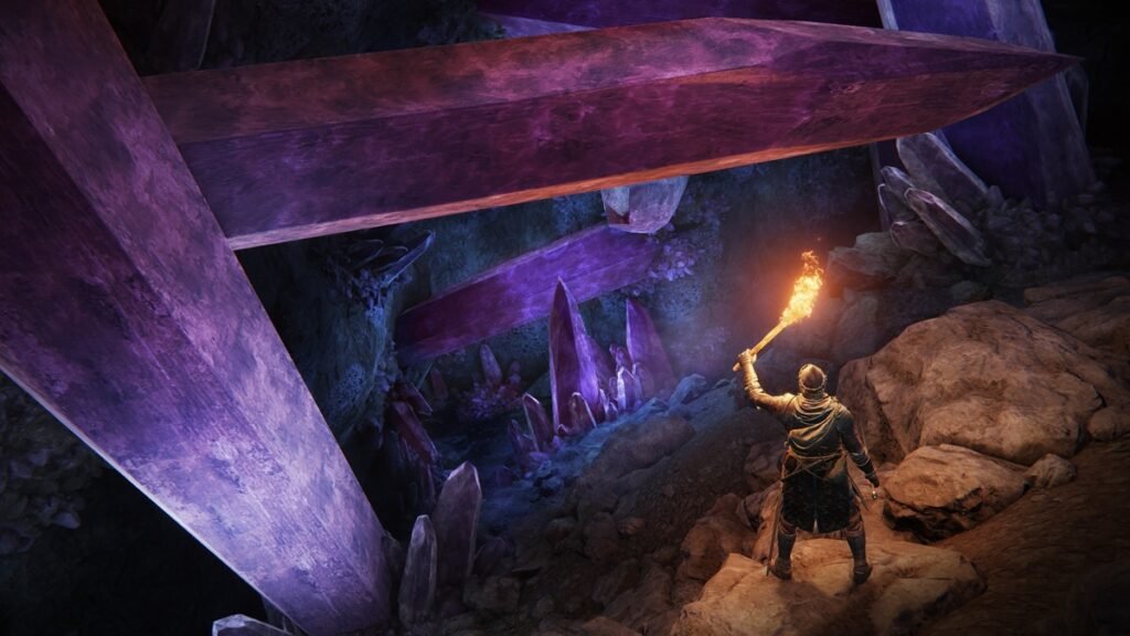 Gameplay de Elden Ring PS5 con combates y exploración de su mundo abierto.